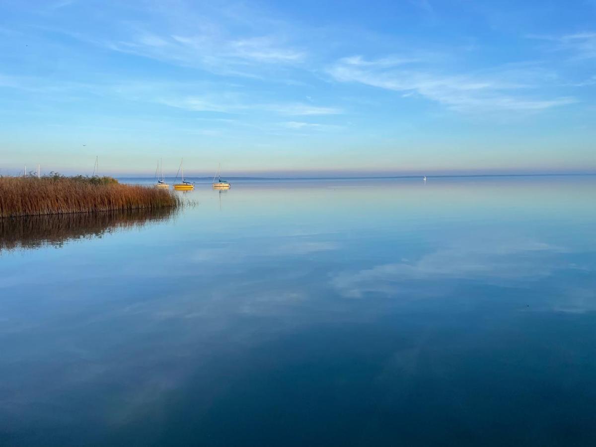 Pine-Wood Resort Balatonalmádi Buitenkant foto